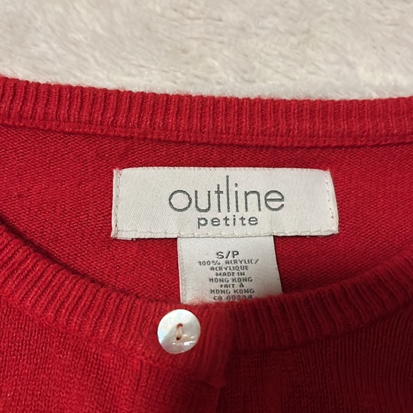 Outline red cardigan - Picture 6 of 10